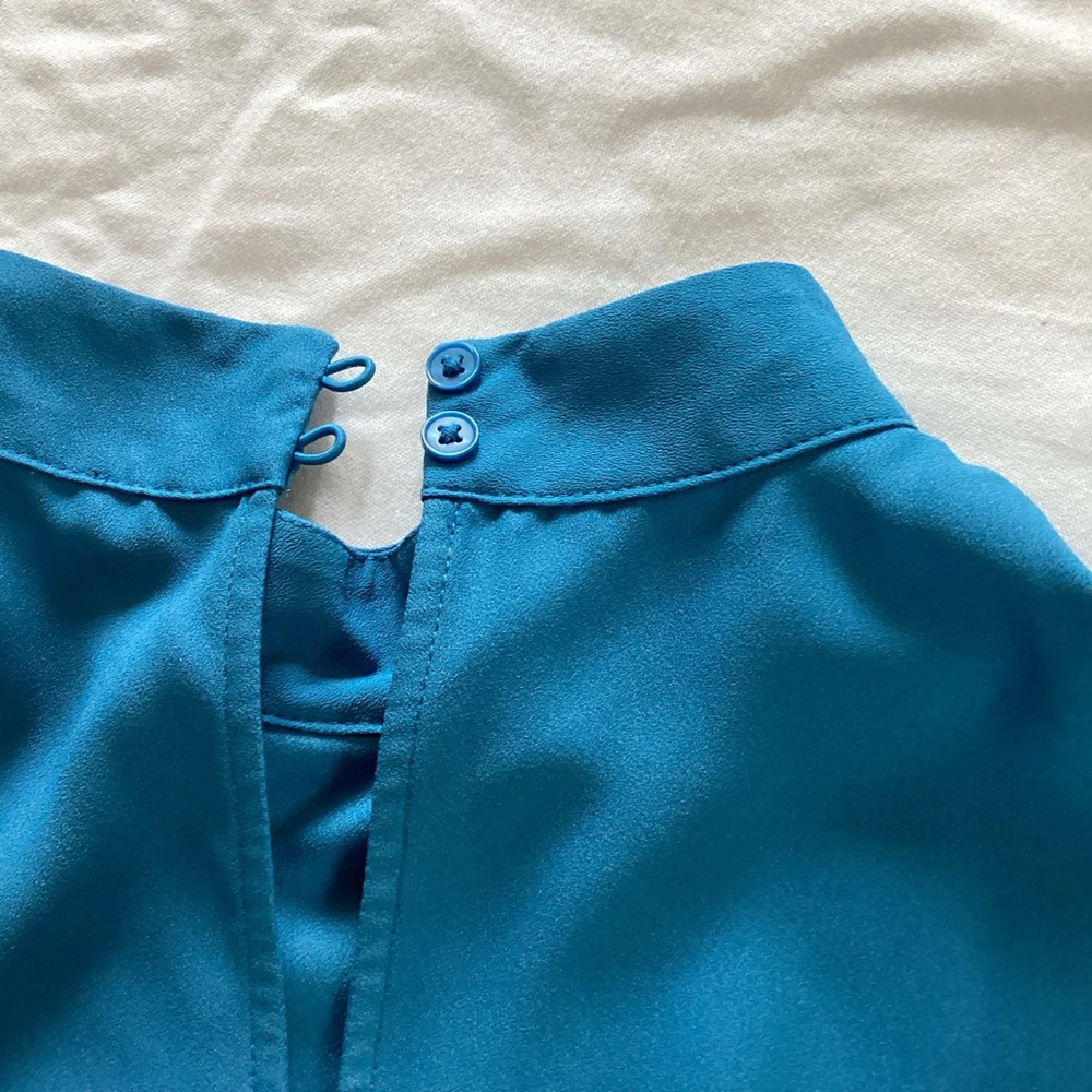 Ann Taylor feminine blouse - Picture 6 of 7